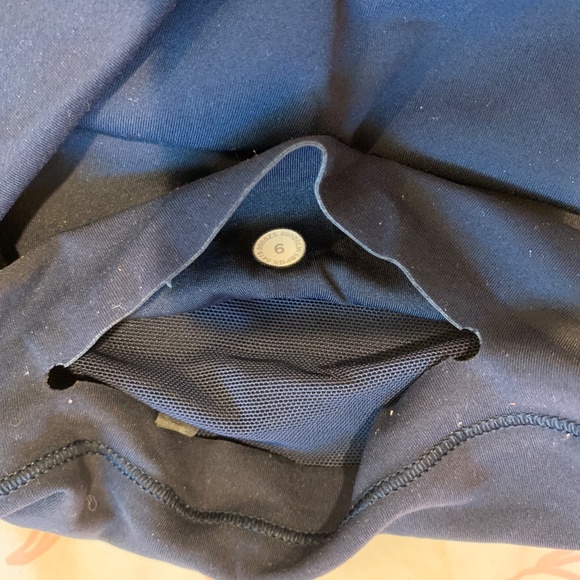 Lululemon In Movement 7/8 Tight 25" - Picture 7 of 9